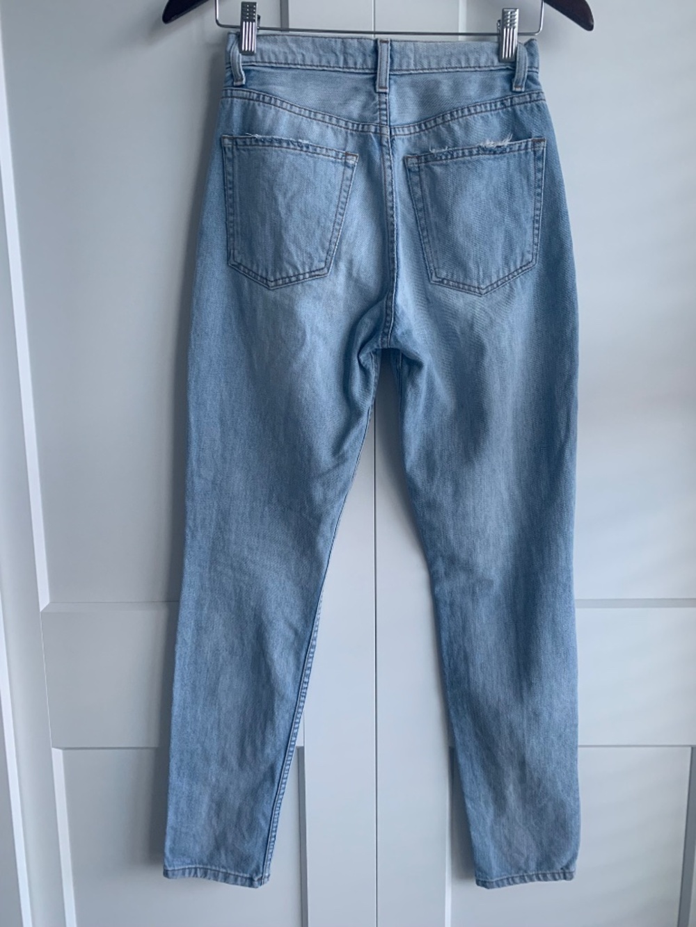 Reformation Jeans Melissa in Skye wash High Rise women’s Size 24 - Picture 3 of 13